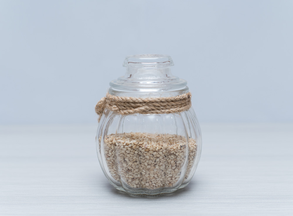 sesame_white